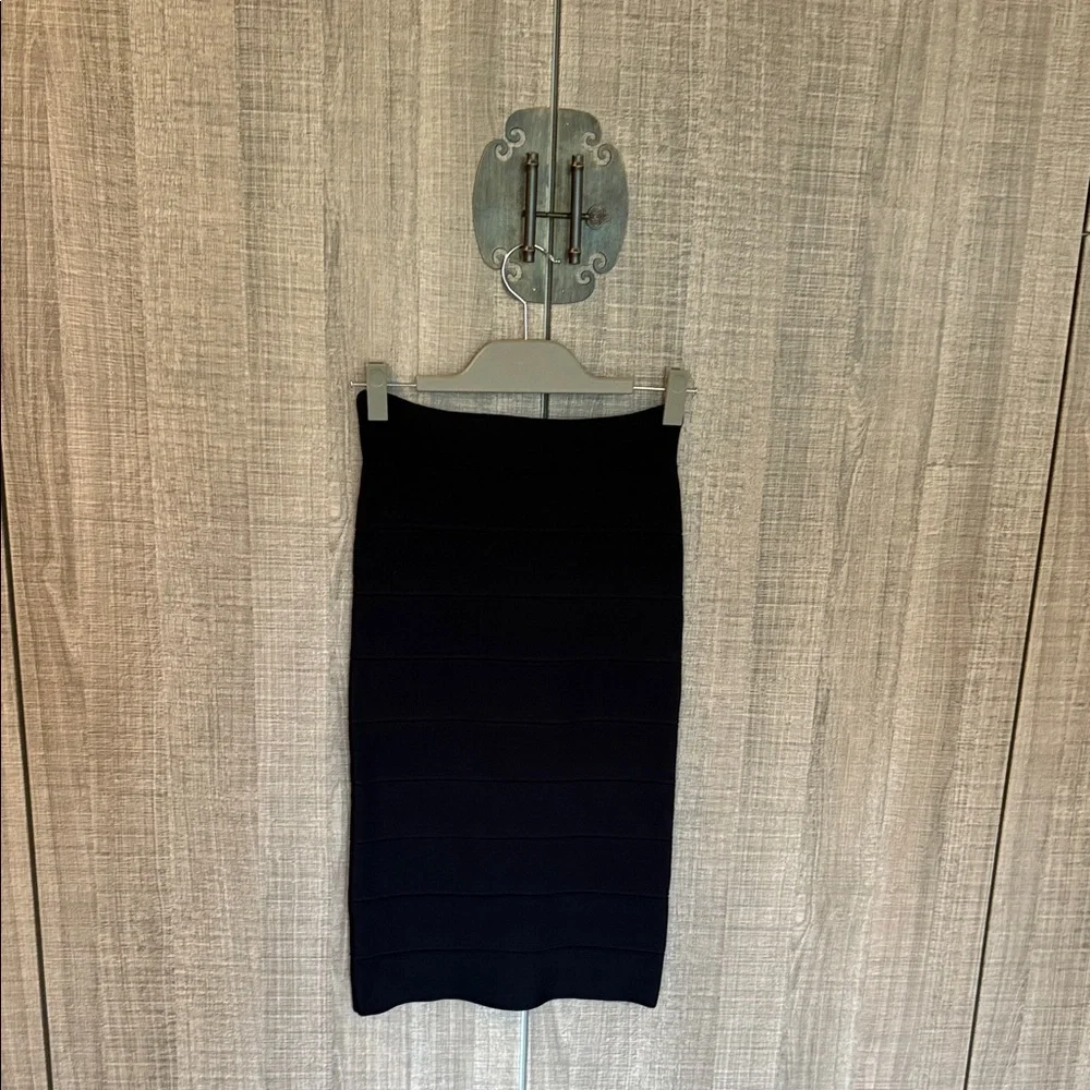 BCBGMaxAzria Black‎ Midi Skirt